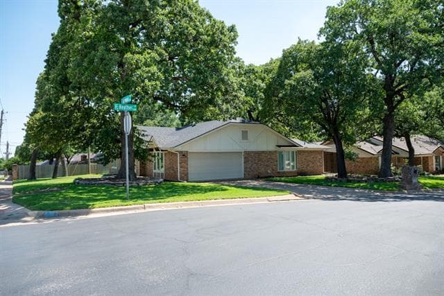 Photo - 2237 Norwood Dr