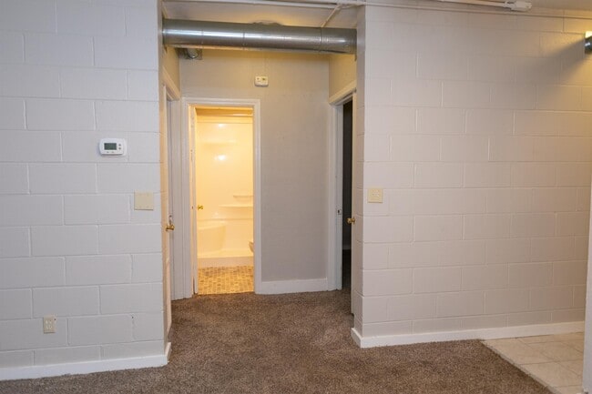 Photo - 432 Wilson St NW