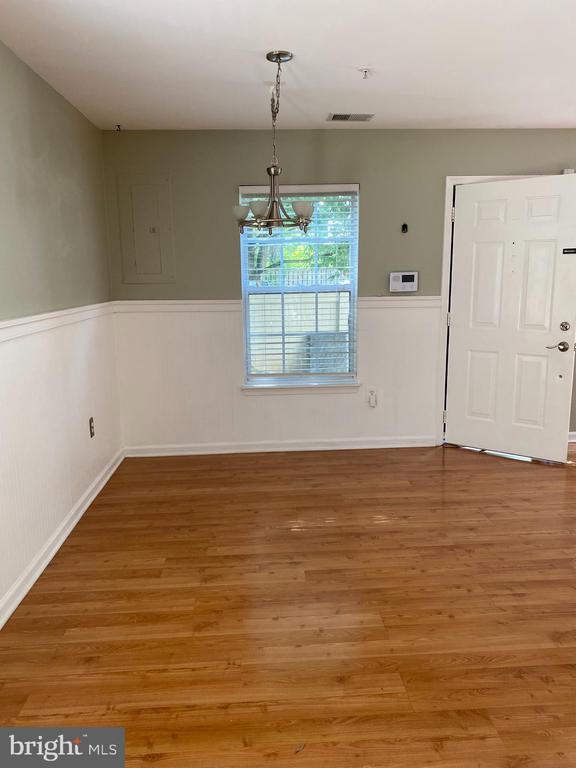 Photo - 123 Heathfield Dr