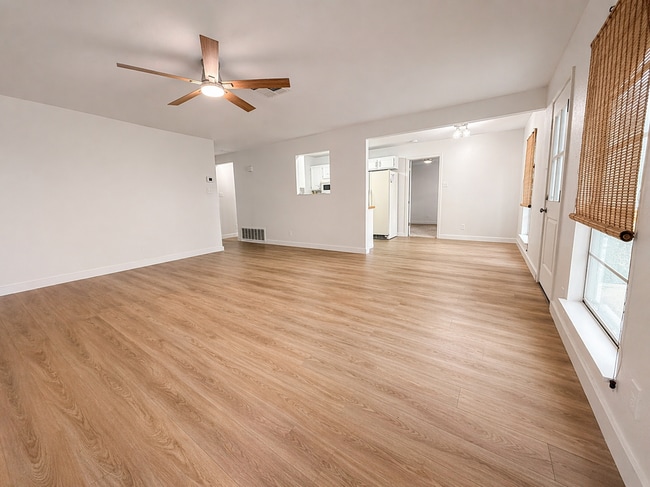 Photo - 3417 Harvest Dr