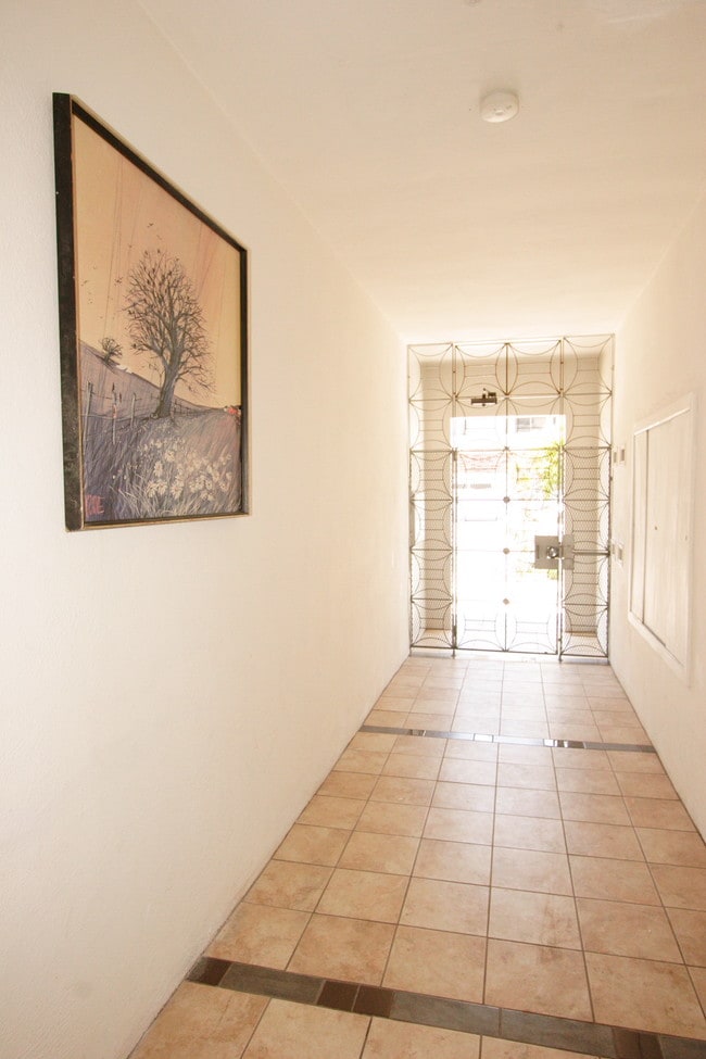 Photo - 3951 Mission St Unit Apt. 4