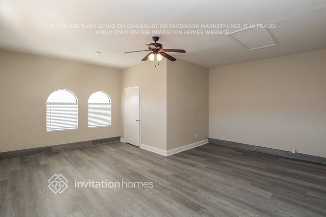 Photo - 8428 Mulcahy Ave