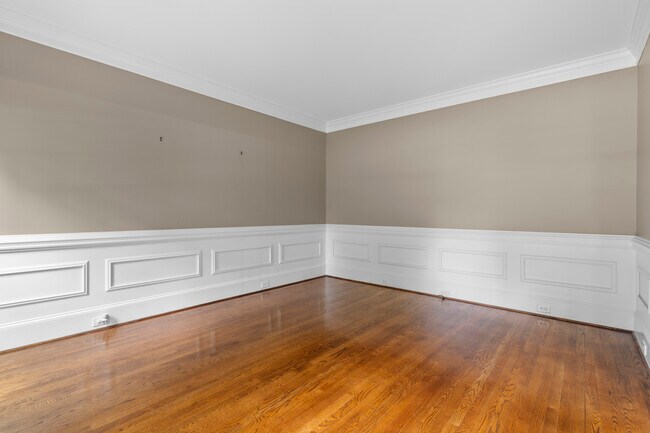 Photo - 101 Hollingwood Dr