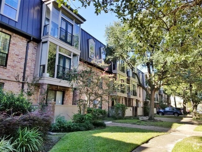 Building Photo - 2425 Underwood St Unit 156 Rental