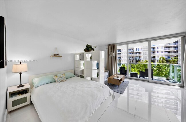 Photo - 1000 West Ave Condo Unit 328