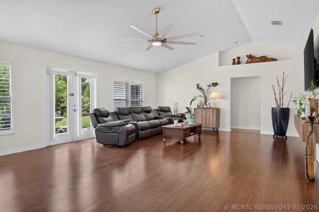 Photo - 5758 Benbow Ct