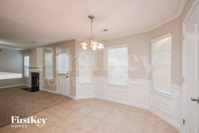 Photo - 70 Heaton Dr