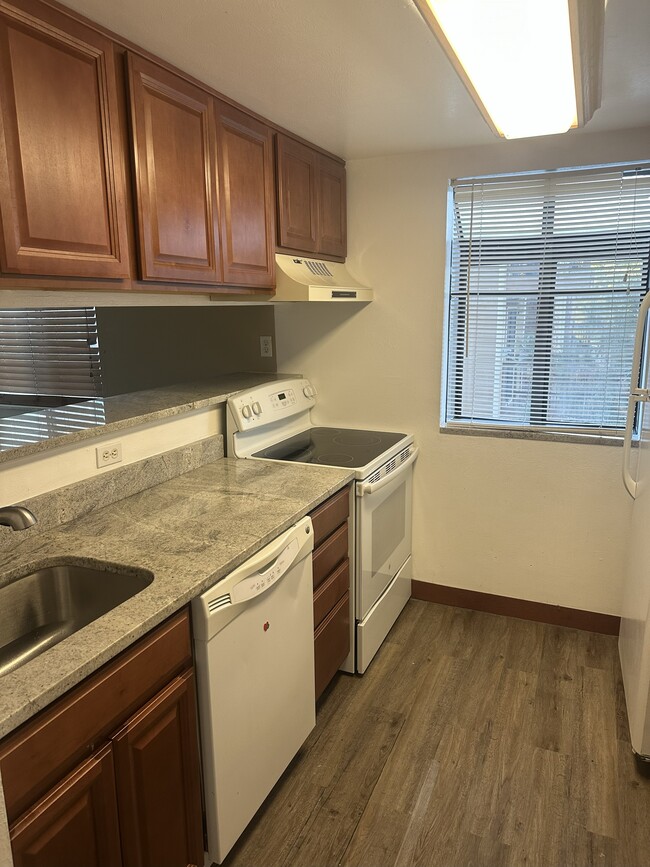 Building Photo - 3051 S Ursula Cir Unit 202