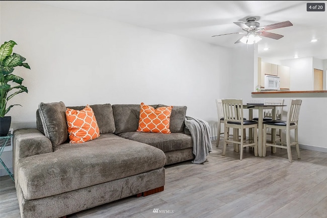 Photo - 2100 S 336th St Unidad R4