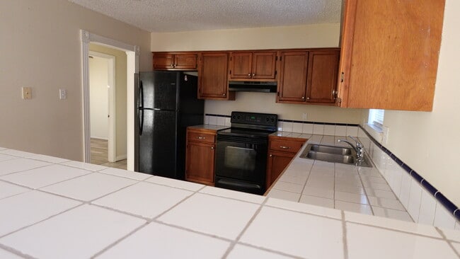 Photo - 623 S Cypress St