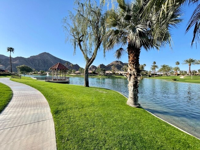 Building Photo - AVAILABLE NOW  ! LOVELY 3 Bedroom/ 2 Bathroom Home in Laguna De La Paz!****MOVE IN SPECIAL! 50% O...