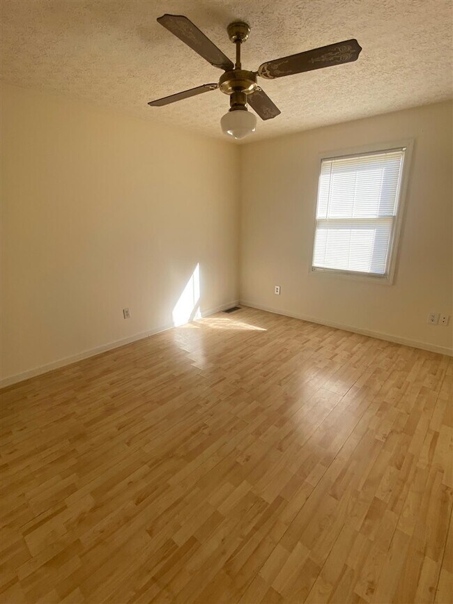 1506 Smallhouse Rd Rental House Rental in Bowling Green, KY