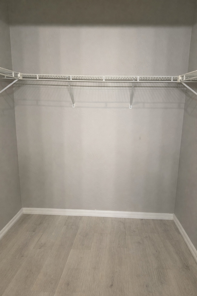 Photo - 12243 Londonderry Ln