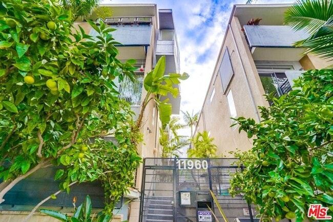 Photo - 11960 Iowa Ave Unit 10