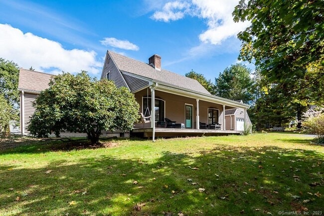 Photo - 131 Hemlock Dr