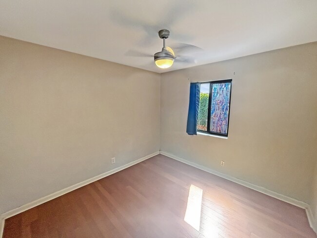 Photo - 1355 Euclid Ave NE