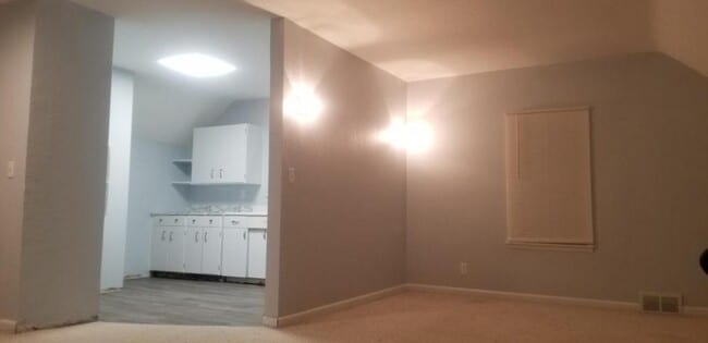 Photo - 318 4th St SE