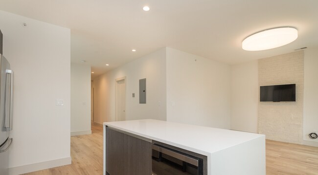 Photo - 178 Saint Alphonsus St Unit 2