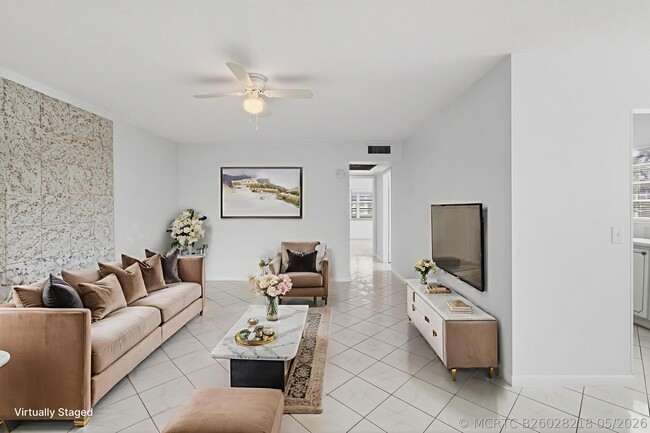 Photo - 360 Fanshaw I