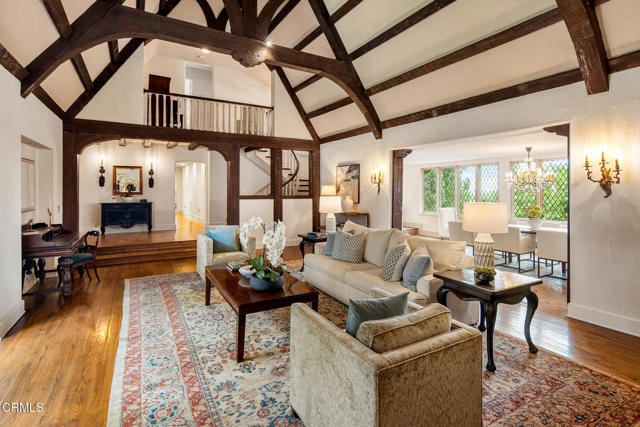 Photo - 790 Huntington Cir