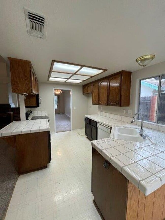 Photo - Fabulous 3 Bed 2 Bath home in the Heart of Elk Grove
