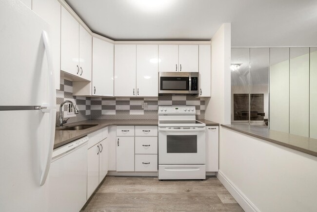 Photo - 7855 JFK Blvd E Unit 21K