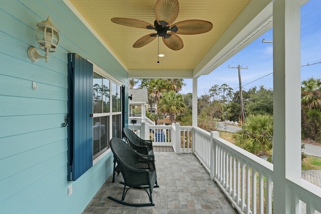 Photo - Prime Coastal Location!