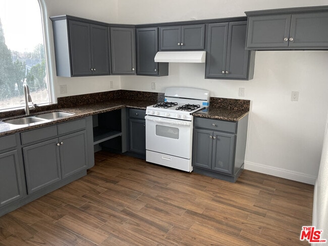 Photo - 3806 Crawford St Rental