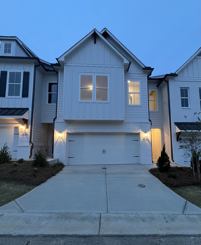 Photo - 1245 Willowcrest Way