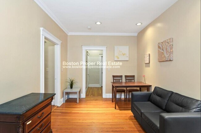Photo - 70 Fenway Condo Unit 23