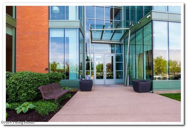 Photo - 222 E Witherspoon St Unidad 1203