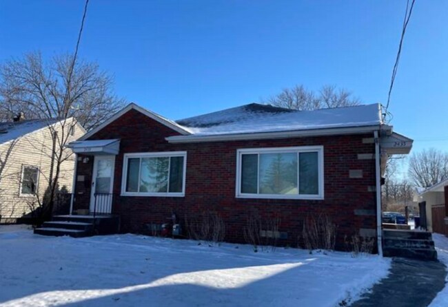 Photo - 2433 W Locust St