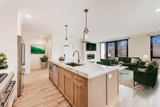 Photo - 5015 N Lincoln Ave Unit 1