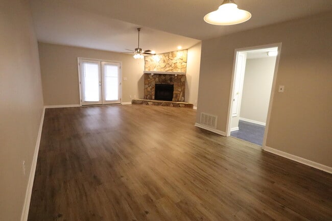 Photo - 940 Central Ave