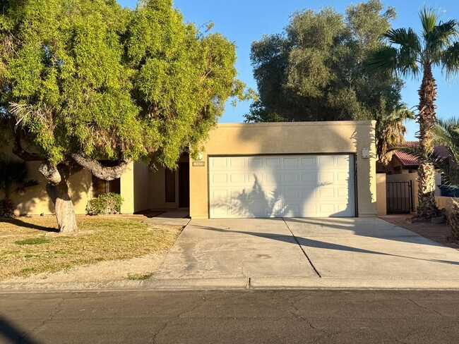 Building Photo - Rancho Del Oro Condo