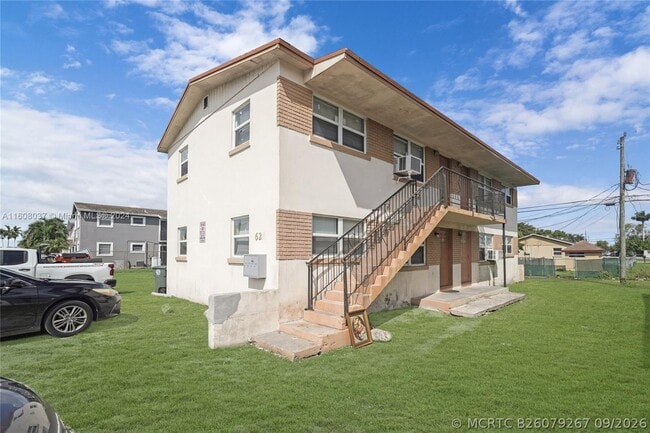628 SW 4th St Unit 1