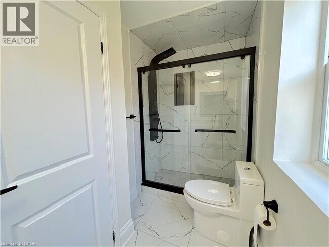Photo - 526 Fifty Rd