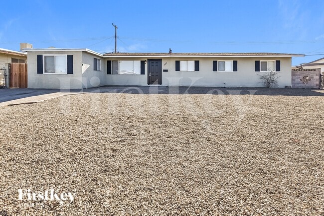 Building Photo - 137 Kola St