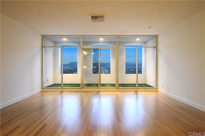 Photo - 3810 Wilshire Blvd Condo Unit 1802