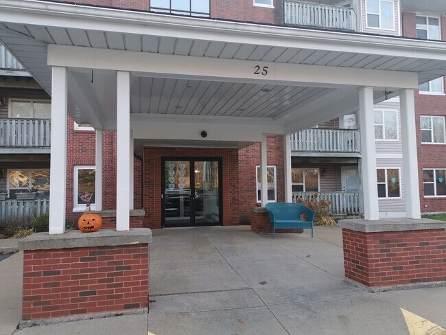 Photo - 25 Dartmouth Rd Unité 415
