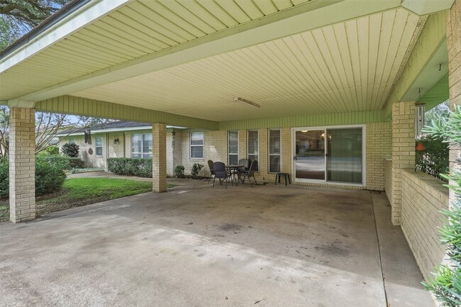 Photo - 1335 Kathy Ave