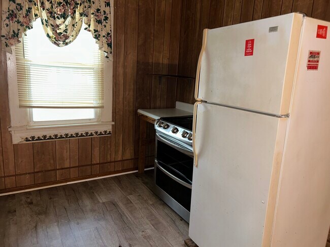 Photo - 416 N Tillman St Unidad B