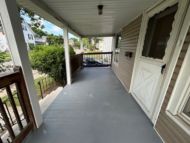 Photo - 3 Bed - 1 Bath Single Family Home in Elyria