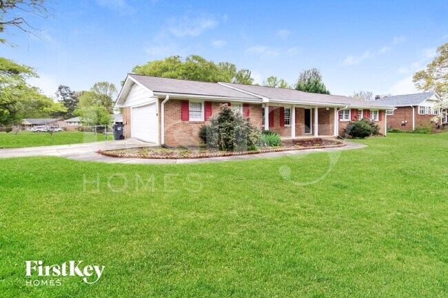 Photo - 2256 Street Deville SW