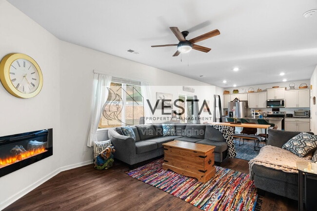 Photo - 575 Country Oak Dr