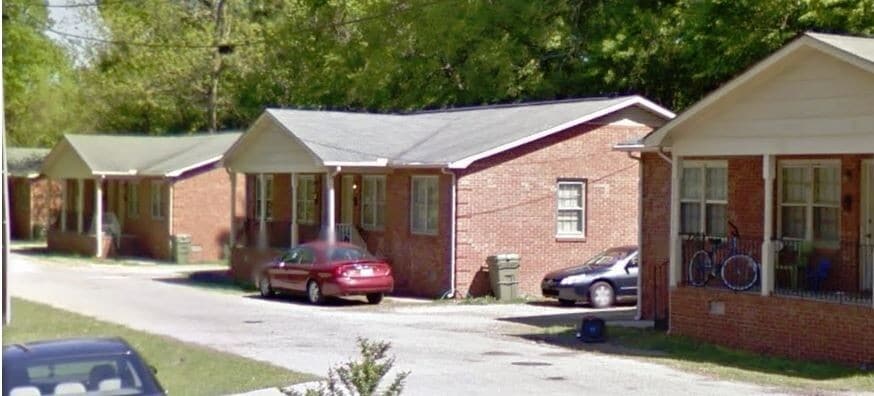 Russell's Chester Duplexes - Russell's Chester Duplexes Unidad 208 Sarah St