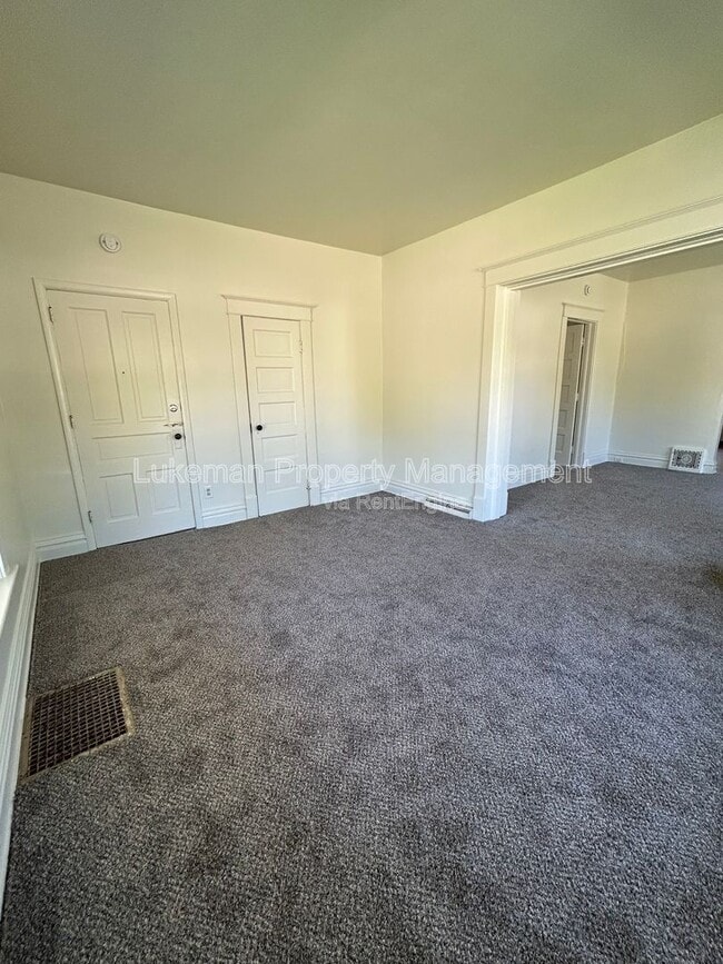 Photo - 1104 Washington Ave
