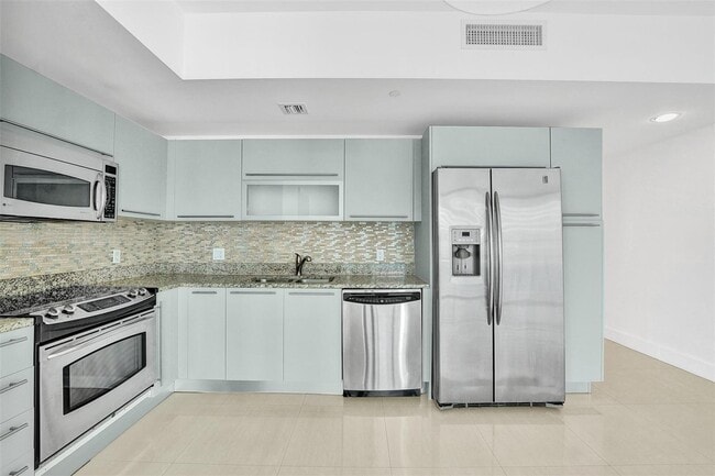 Photo - 950 Brickell Bay Dr Unit 1706