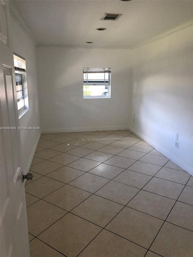 Photo - 401 SE 5th St