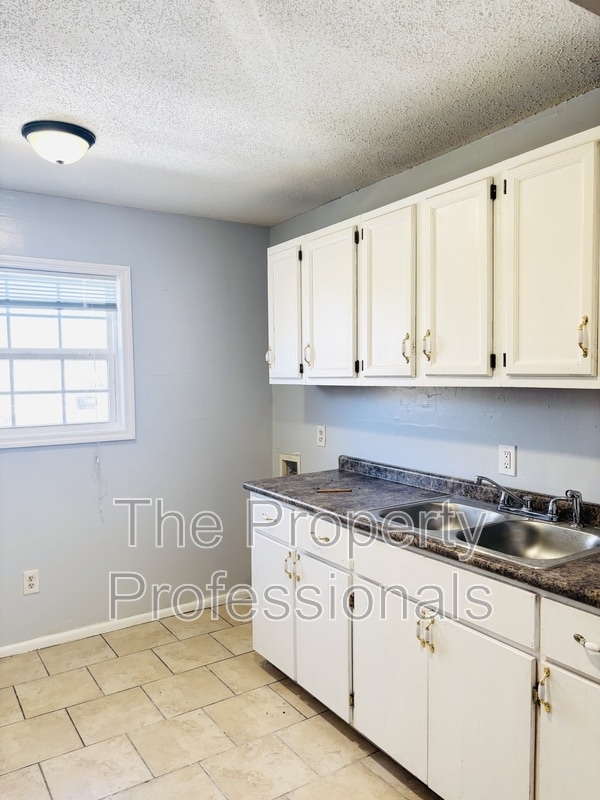 Photo - 732 Avenue F
